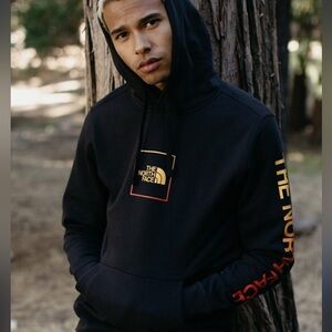 Northface woman’s XXL sweatshirt- excellent condition